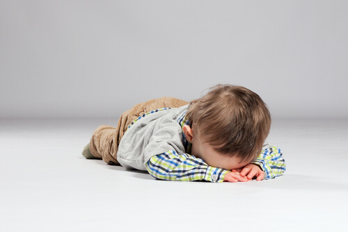 Un niño difícil no sabe controlar sus emociones y necesita nuestra ayuda.