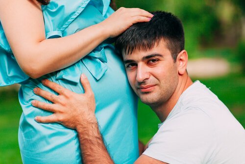 6 cosas que hacen feliz al bebé antes de nacer