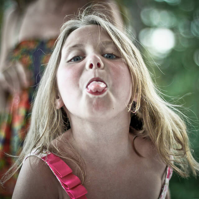 Cómo decirle a tu amiga "te quiero, pero no soporto a tu hijo"