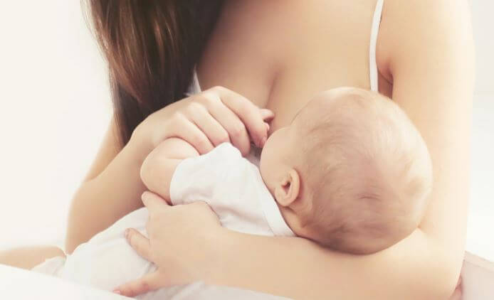 Razones por las que dar el pecho a tu bebé