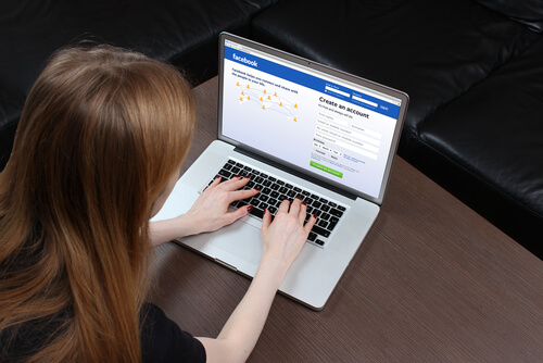 Un estudio demuestra el peligro que corren tus hijos en Facebook