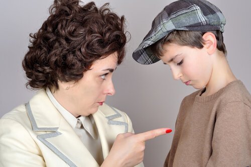 10 frases que no deberías decirle a tu hijo