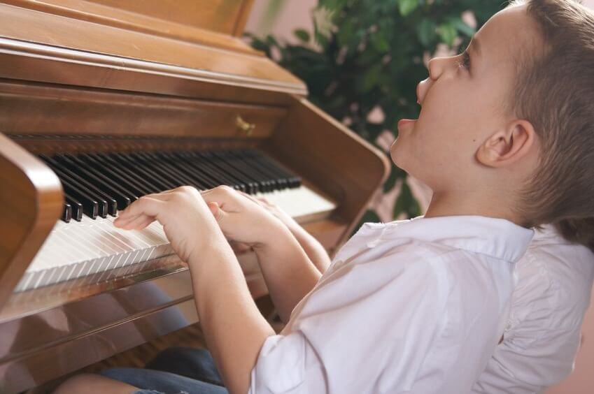 ¿Cómo desarrollar la inteligencia musical en los niños?