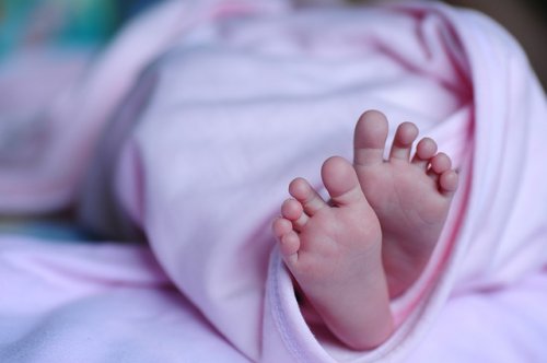 Las pruebas que se realizan a recién nacidos buscan garantizar su buen estado de salud.