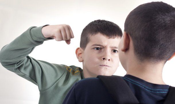 ¿Es tu hijo agresivo? Cómo tratarlo
