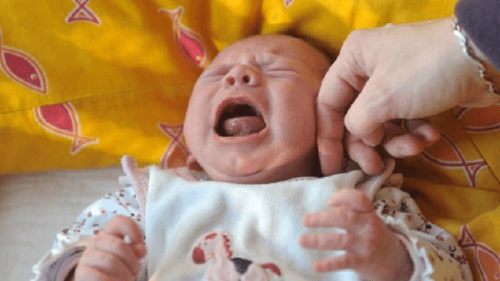Cólicos del bebé durante la lactancia 2