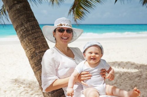 ¿Con cuántos meses puede mi bebé venir a la playa?