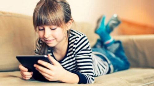 El Internet y tu hijo, no los dejes a solas