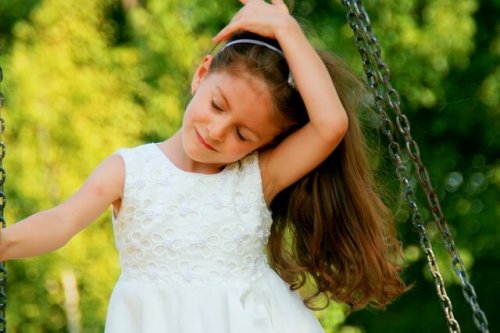 girl-878246_640