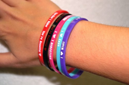 pulseras-elásticas-de-one-direction-directioner-1d
