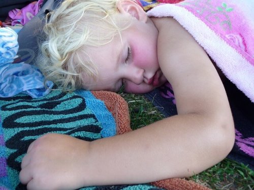 Causas de ronquidos y apneas del sueño en los niños