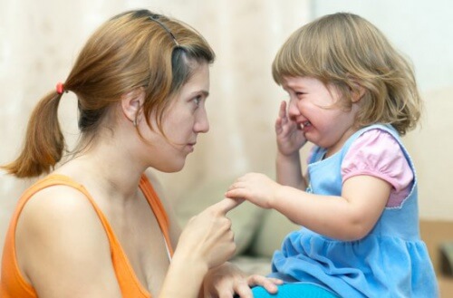 Cómo abordar las peleas entre hermanos