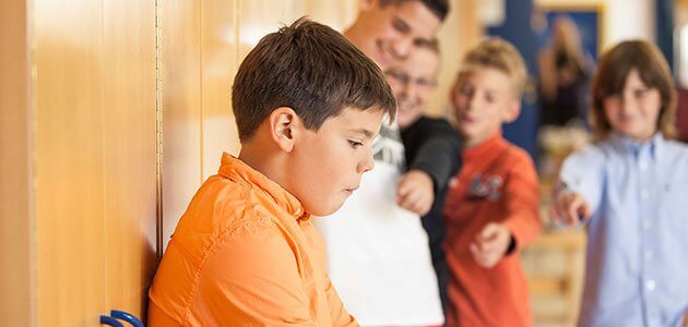 La permissivité des parents peut causer un faible rendement scolaire chez l'enfant.