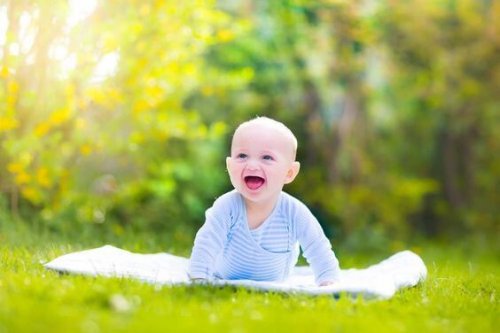 Principales beneficios que recibe tu hijo al gatear