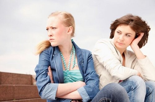 La conducta puede ser una señal de que tu hijo adolescente consume drogas.