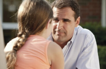 Padres separados comparten la crianza de los niños