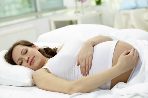 mujer con embarazo de alto riesgo