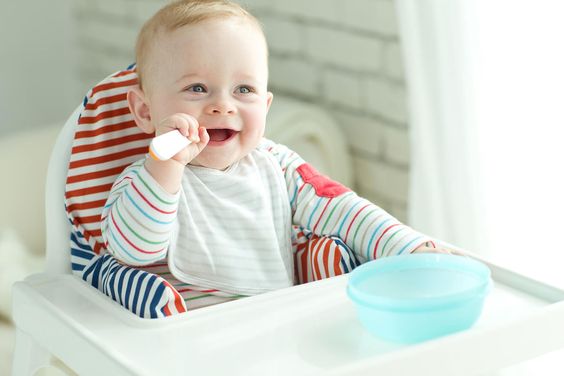 Padres que retrasan la incorporación de alimentos sólidos
