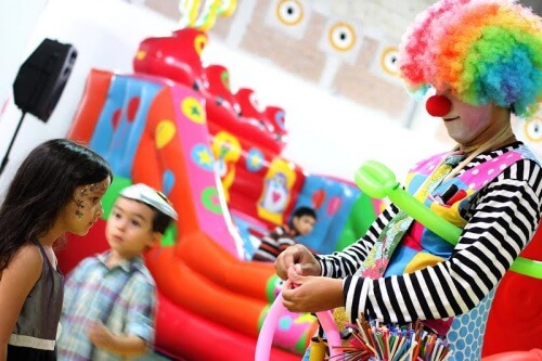 Cómo celebrar fabulosos cumpleaños infantiles de bajo costo