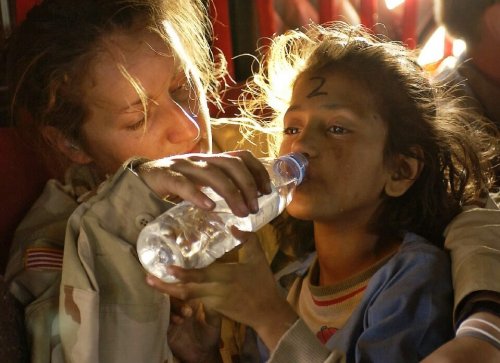 humanitarian-aid-939723_960_720
