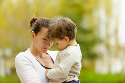 La ansiedad parental produce consecuencias negativas en los padres.