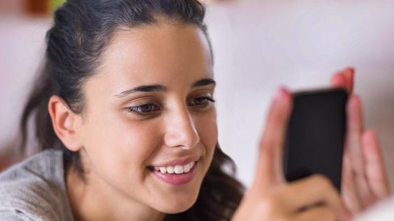Es así como las redes sociales estimulan a los adolescentes