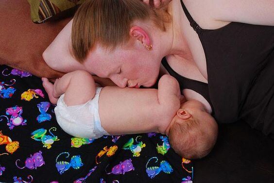 Lo que no se dice sobre el primer mes de maternidad