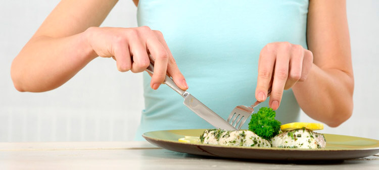 Une alimentation saine est la clé pour obtenir un ventre plat après l'accouchement.