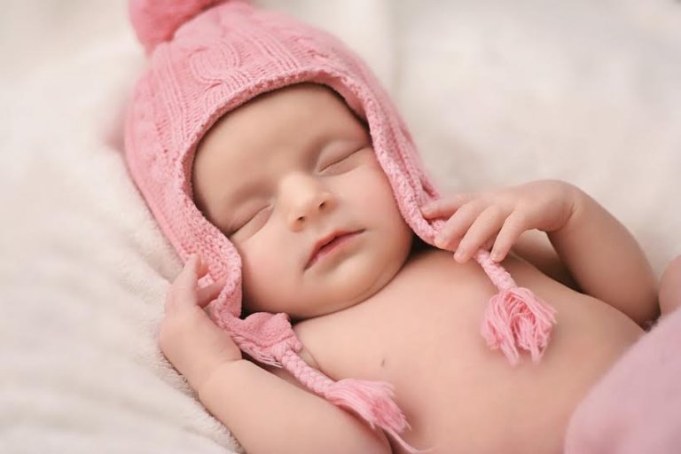 Posiciones para acostar a dormir a un bebé recién nacido