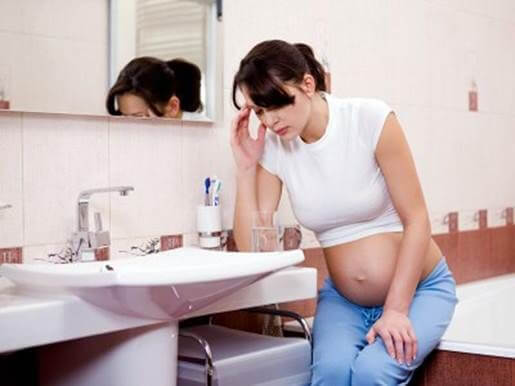 Hábitos que benefician el tránsito intestinal en el embarazo