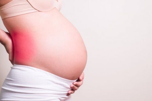 el dolor de espalda es frecuente durante el embarazo