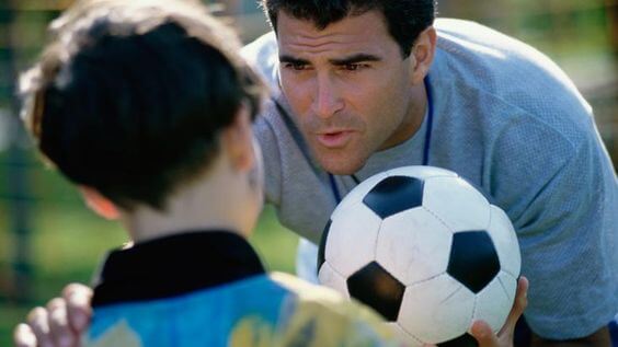 No me exijas como entrenador, aliéntame como fan. Palabras de tu hijo No me exijas como entrenador, aliéntame como fan. Palabras de tu hijo