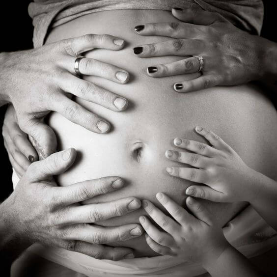 Leyes que ponen en riesgo la intimidad de una madre Leyes que ponen en riesgo la intimidad de una madre