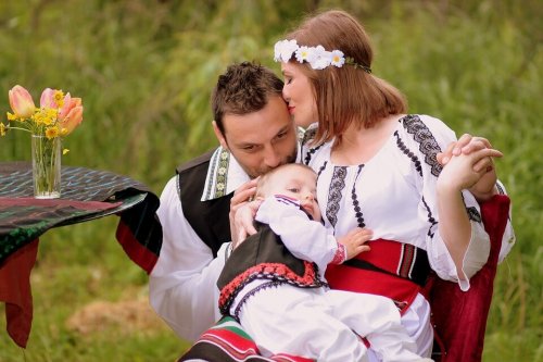 family-1350745_960_720