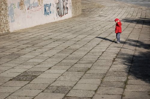 lonely-428380_960_720