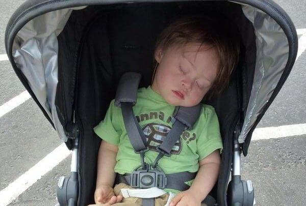 Cuando la gente me critica porque aún llevo a mi niño en el carrito