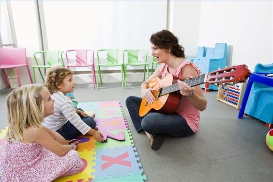 13 beneficios de la musicoterapia en los niños