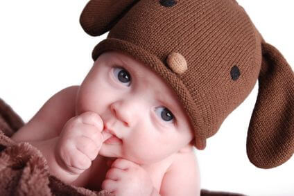 ¿Por qué mi hijo se lleva todo a la boca?