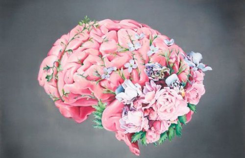 Cerebro hecho con flores para presentar el rendimiento cognitivo.