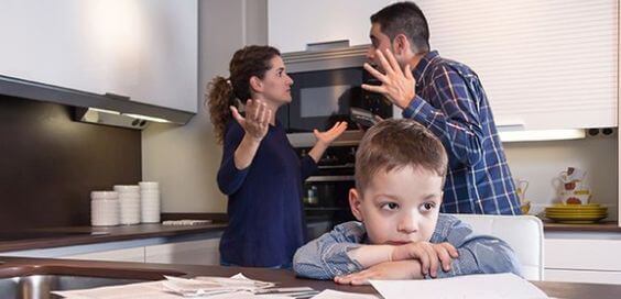 El acuerdo necesario: Cuando papá y mamá educan diferente
