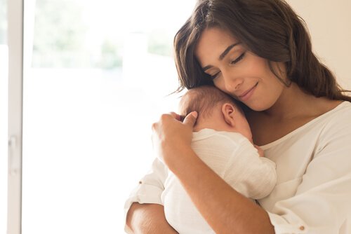 La conexión entre mamá y bebé es tan profunda que el cerebro de la madre cambia desde el embarazo.