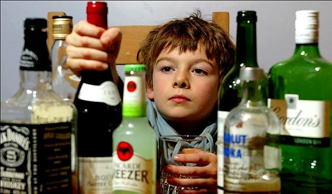 ¿Cómo afecta el consumo de alcohol a los menores?