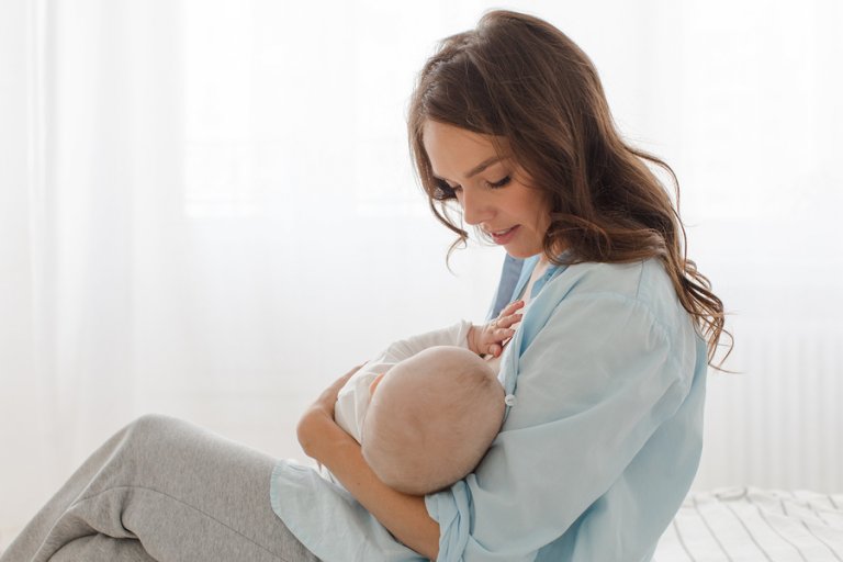 La leche materna es la primera vacuna según Unicef