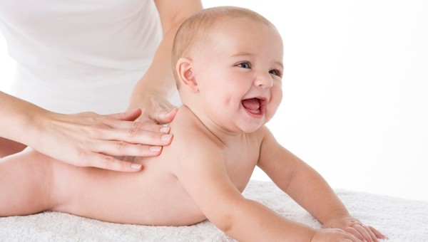 17 usos del aceite de bebé que la mayoría no conoce