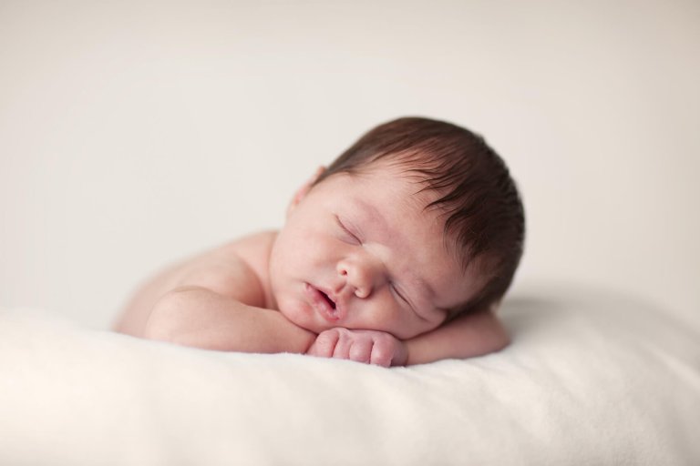 ¿Un quiropráctico puede ayudar a tu bebé a dormir?