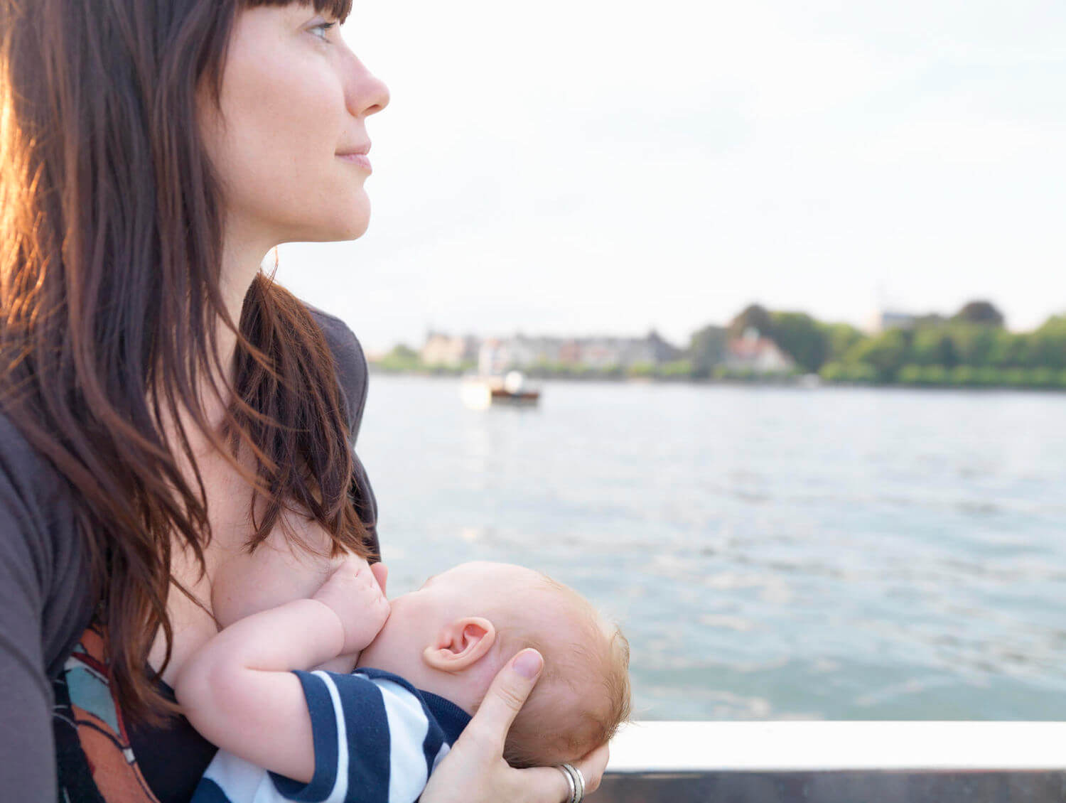 Fotos de lactancia materna en redes sociales: ¿sí o no?