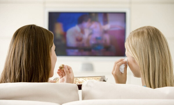 ¿La televisión afecta al comportamiento sexual de los adolescentes?