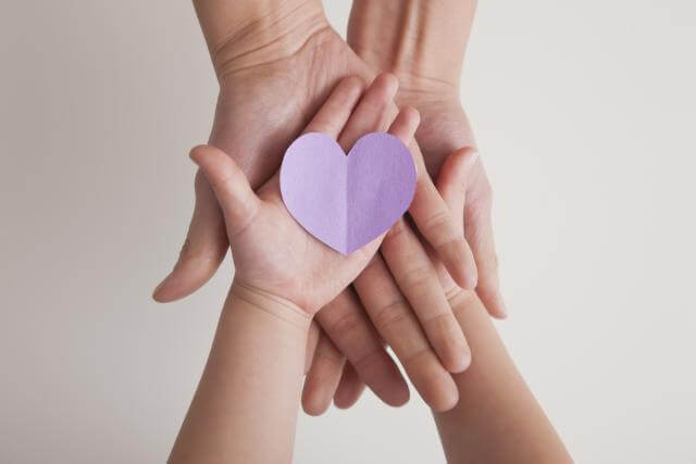 Según la disciplina positiva, los niños actúan bien cuando se sienten bien Según la disciplina positiva, los niños actúan bien cuando se sienten bien
