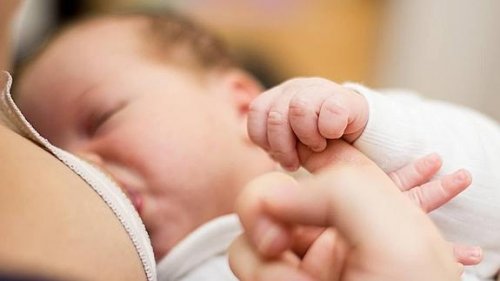 Amamantar reduce el dolor de cesárea