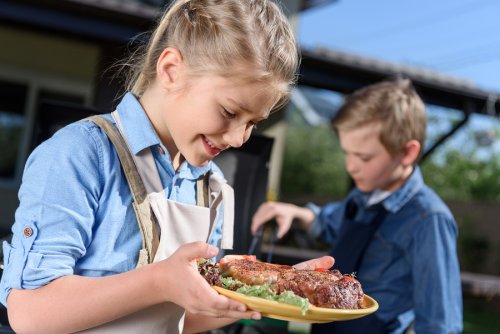 El exceso de proteínas en la alimentación de los niños.